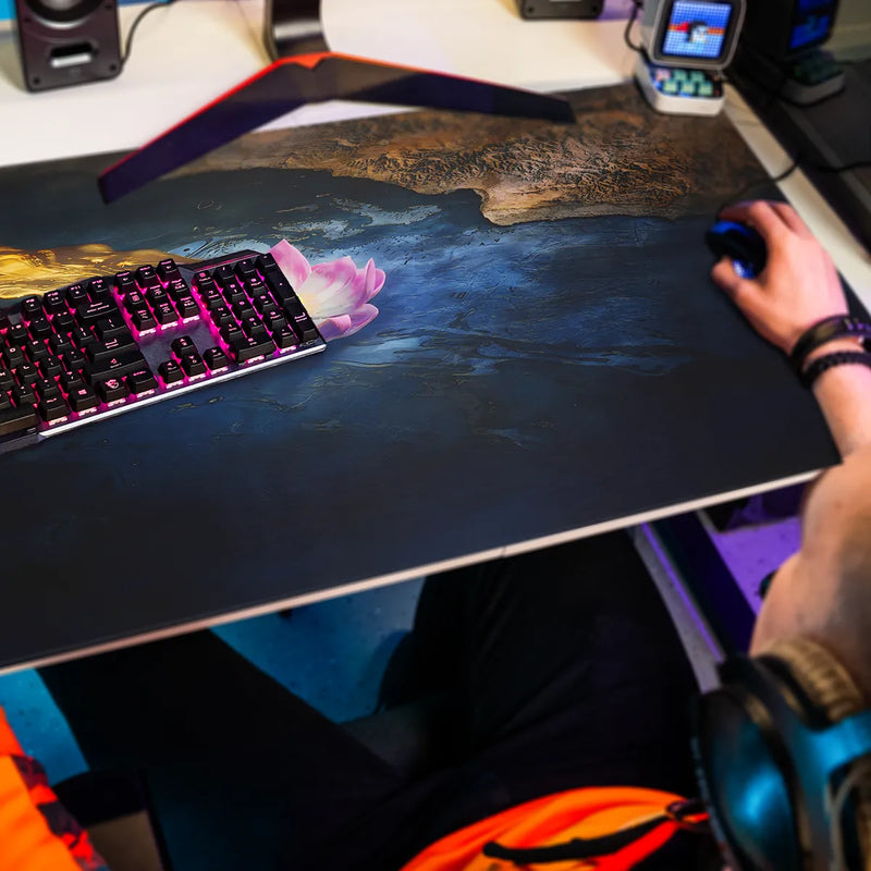 Mousepad Bloom of the East