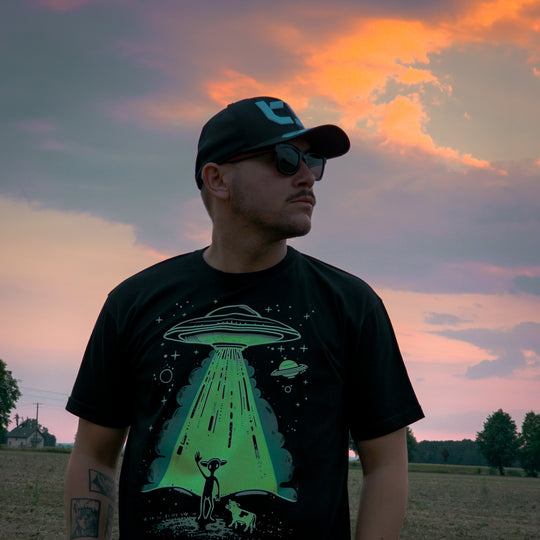 T-shirt Cosmic Cow Abductors