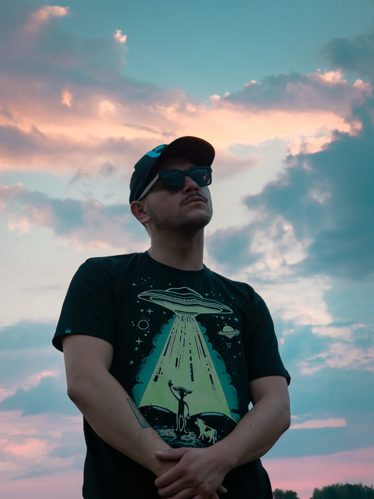 T-shirt Cosmic Cow Abductors