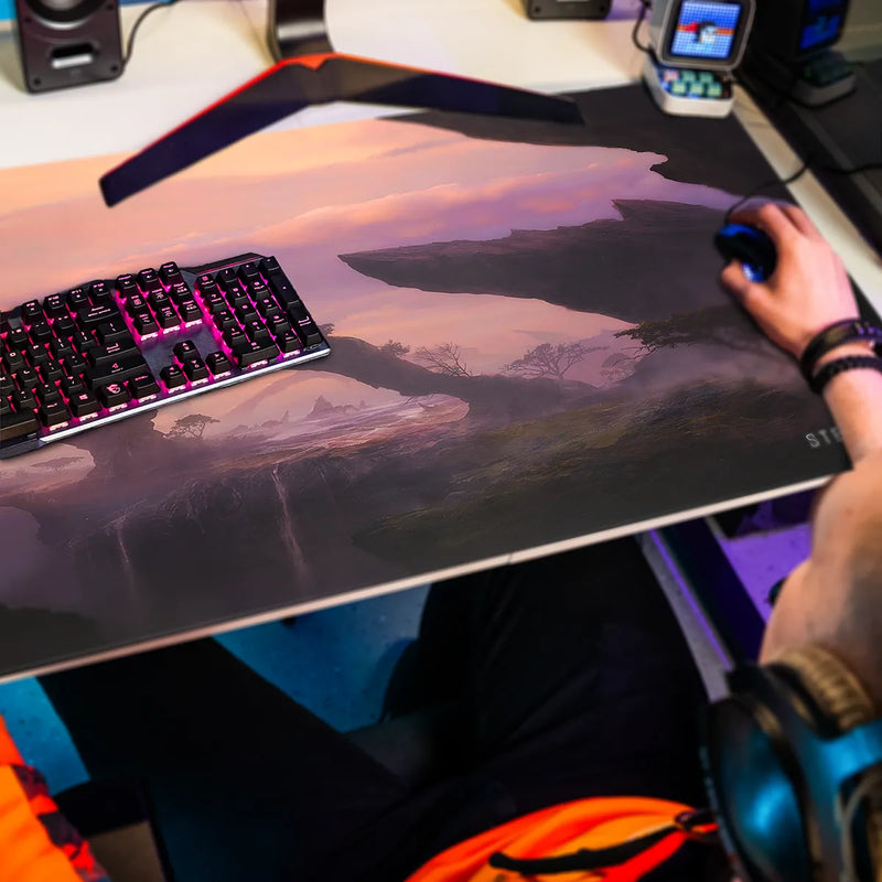 Mousepad Alien Planet by Kentaro Kanamoto
