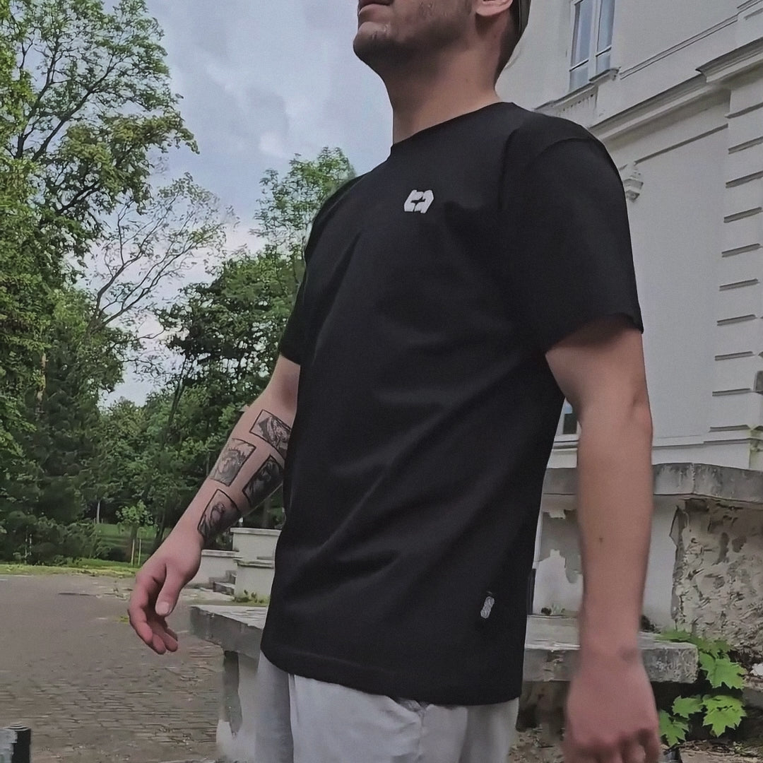 #kolor_black